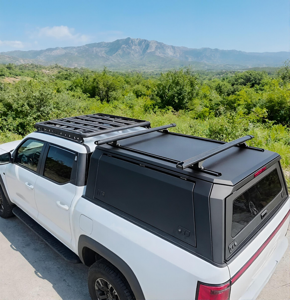 Ford F-150 Aluminum Truck Bed Cap (2015-2026, 5.5ft) | TKMAUTO